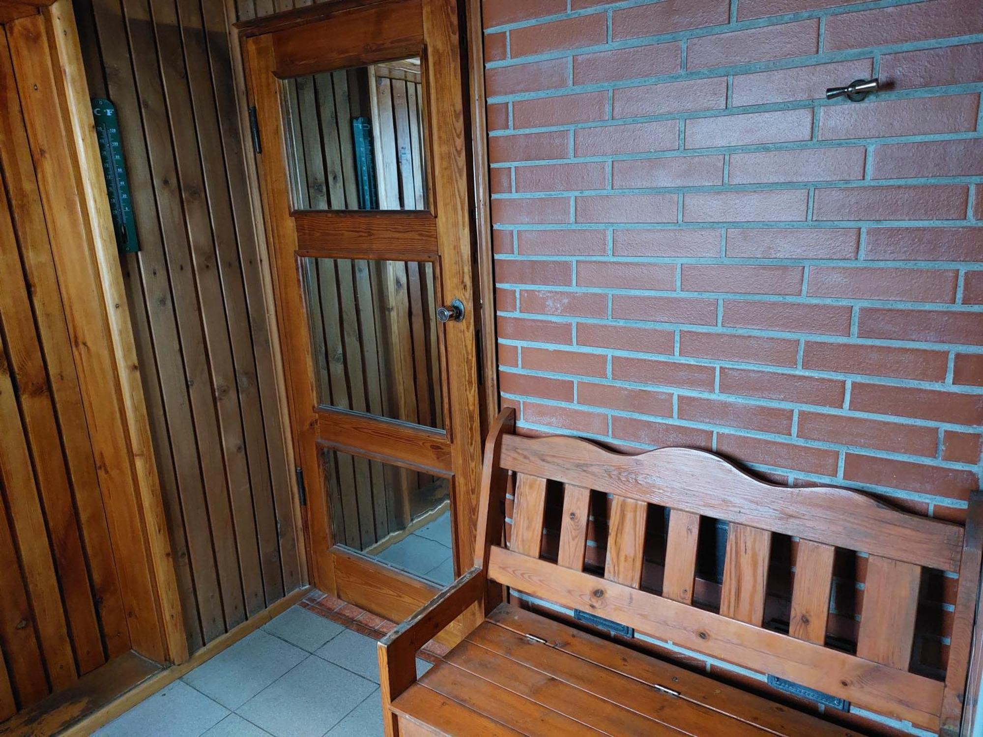 Hostel Livonia Matkamaja Kilingi-Nomme Exterior foto