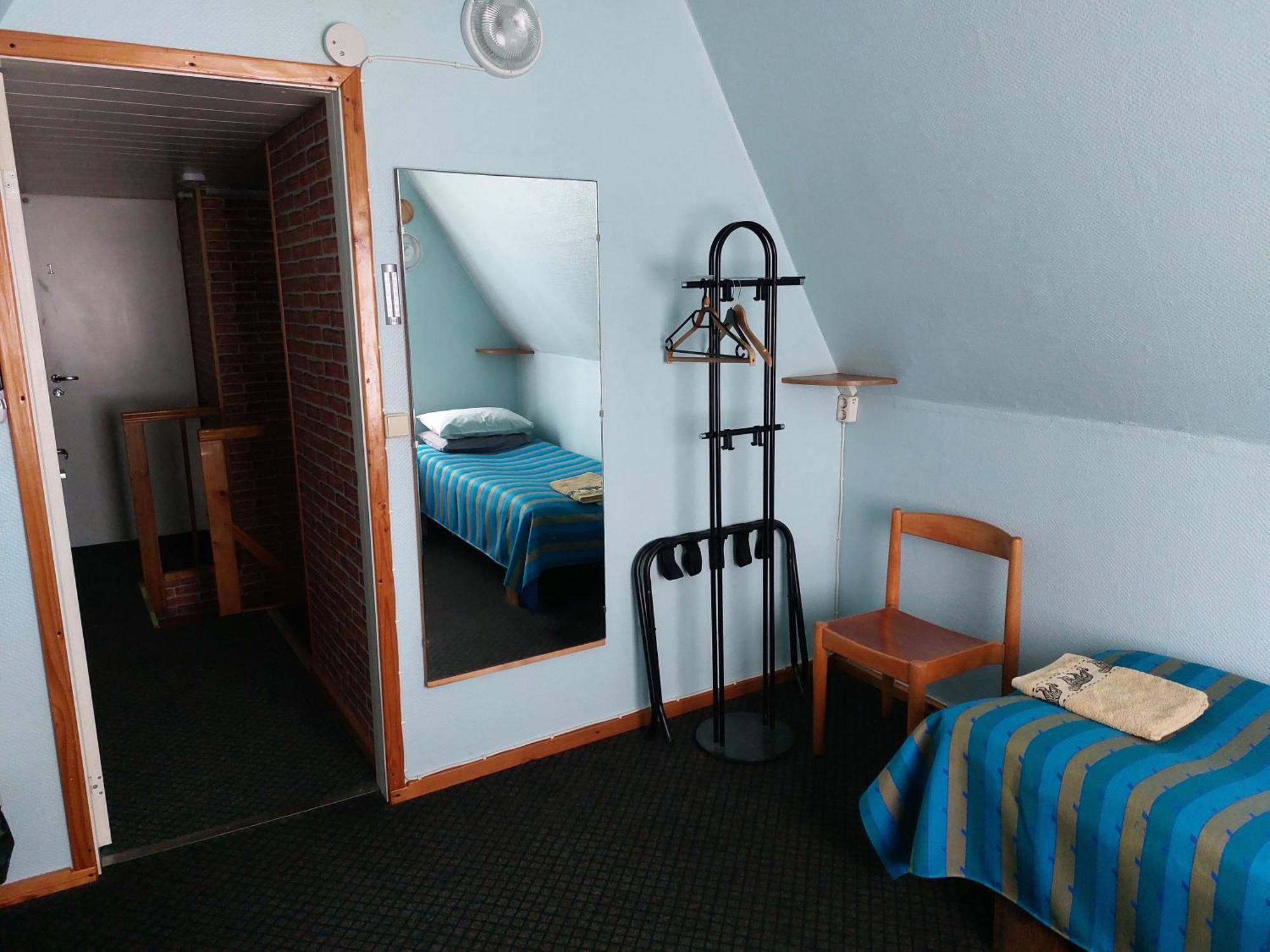 Hostel Livonia Matkamaja Kilingi-Nomme Exterior foto