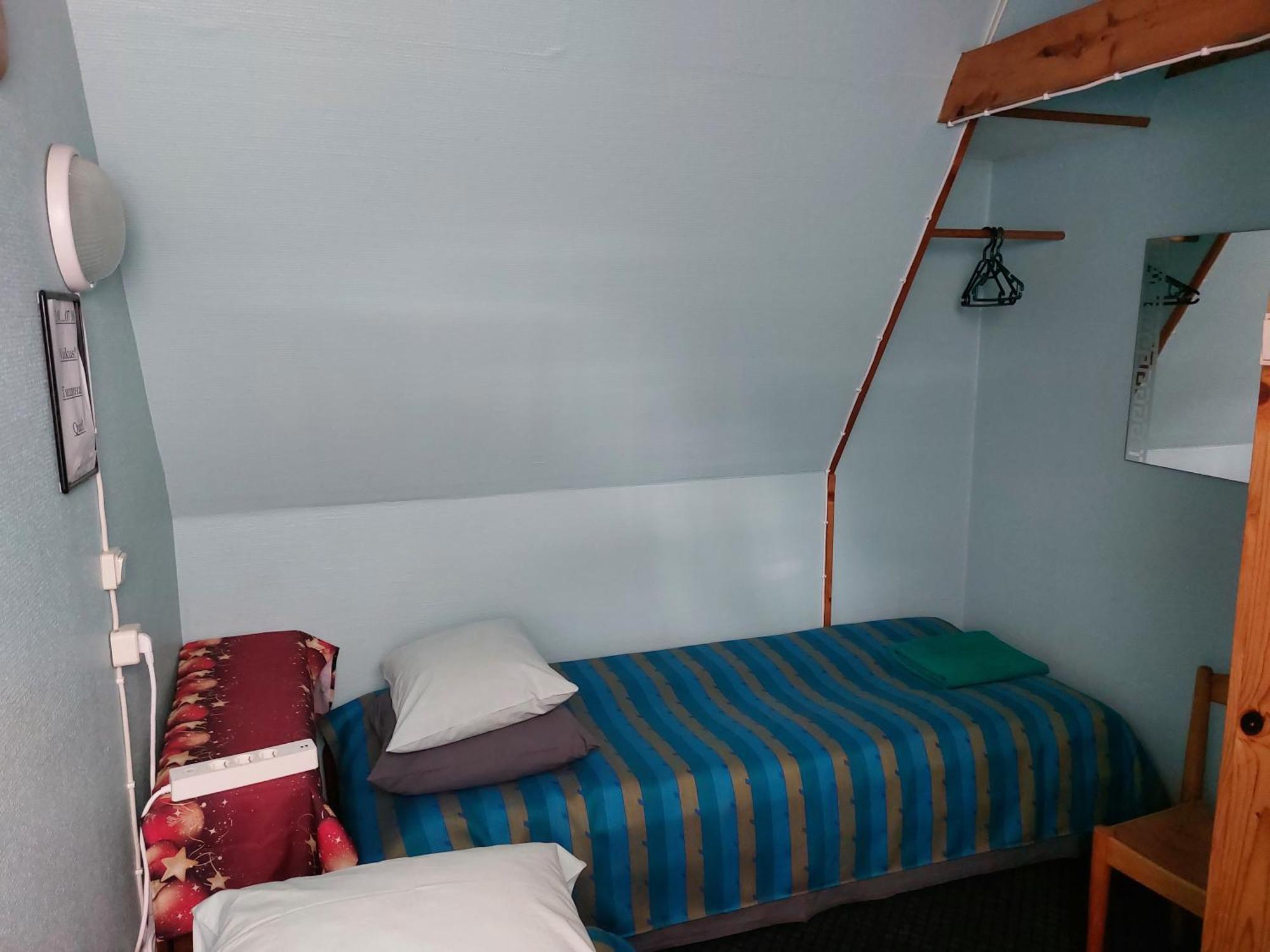 Hostel Livonia Matkamaja Kilingi-Nomme Exterior foto